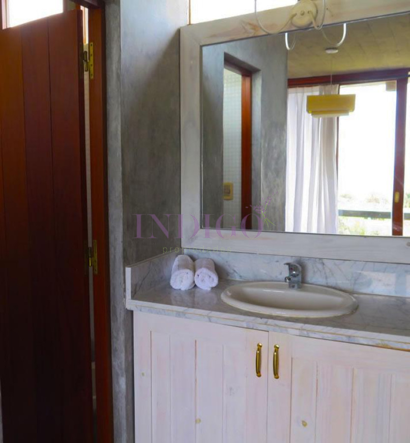 Casa Ref.799 - Casa en El Chorro, 2 Dormitorios y 3 Baños con Piscina!