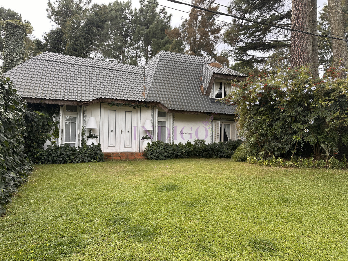 Casa Ref.1307 - Casa en venta en pinares