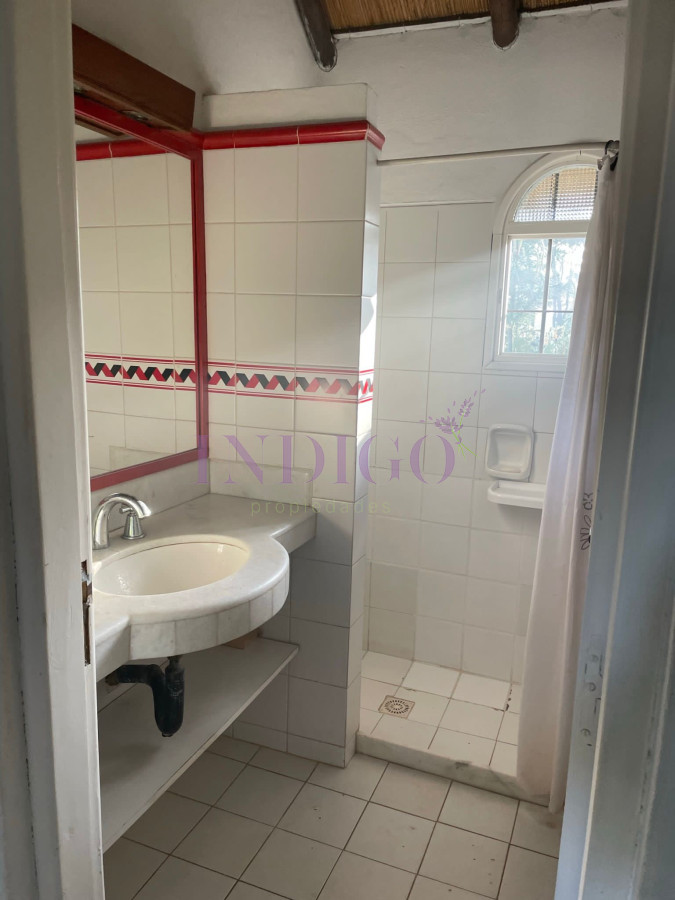 Casa Ref.39 - Venta y alquiler de casa en Montoya, 4 cuartos , muy bien ubicada.