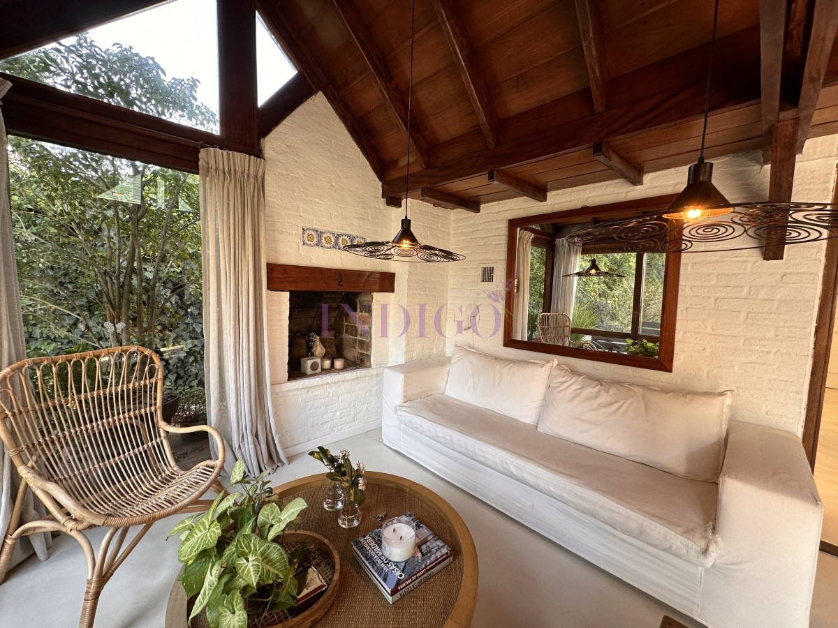 Casa Ref.1245 - Casa en venta , San Rafael, 4 dorm y dependencia, con piscina y parrillero.