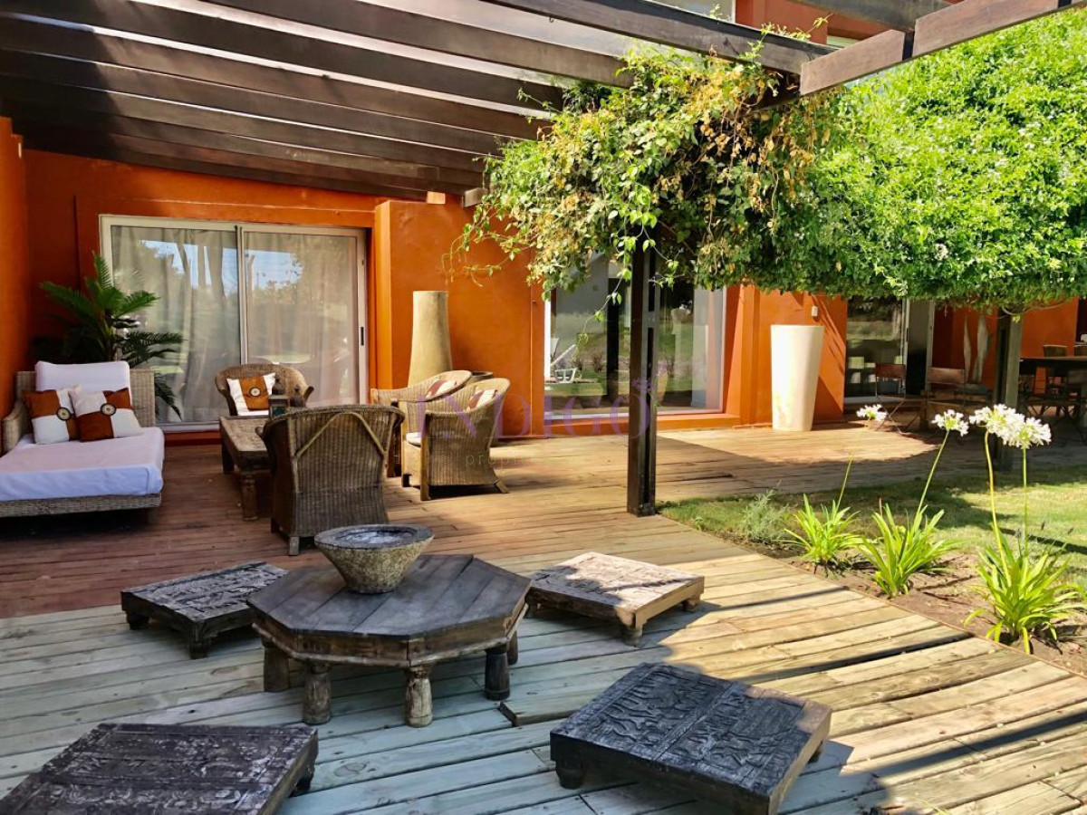 Casa Ref.847 - Laguna Blanca, casa en alquiler.