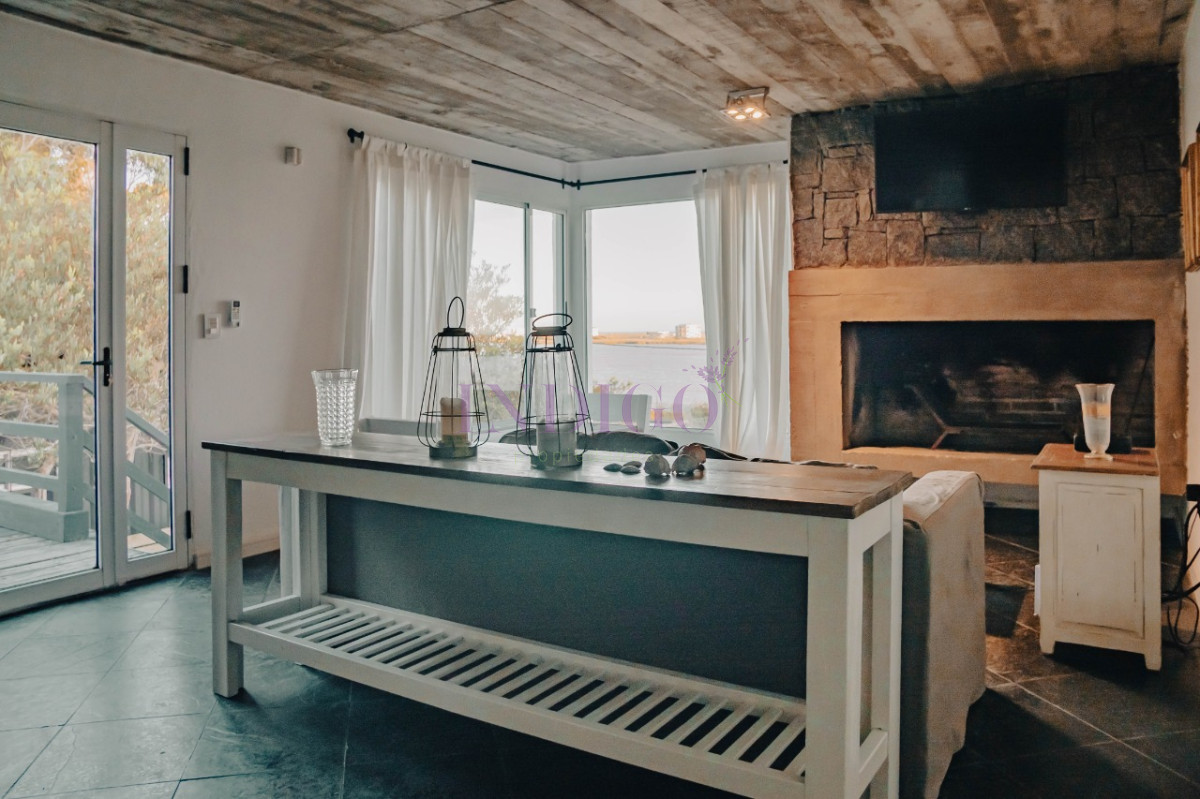Casa Ref.768 - Casa en Santa Mónica con parrillero y piscina, 3 dormitorios y 2 baños