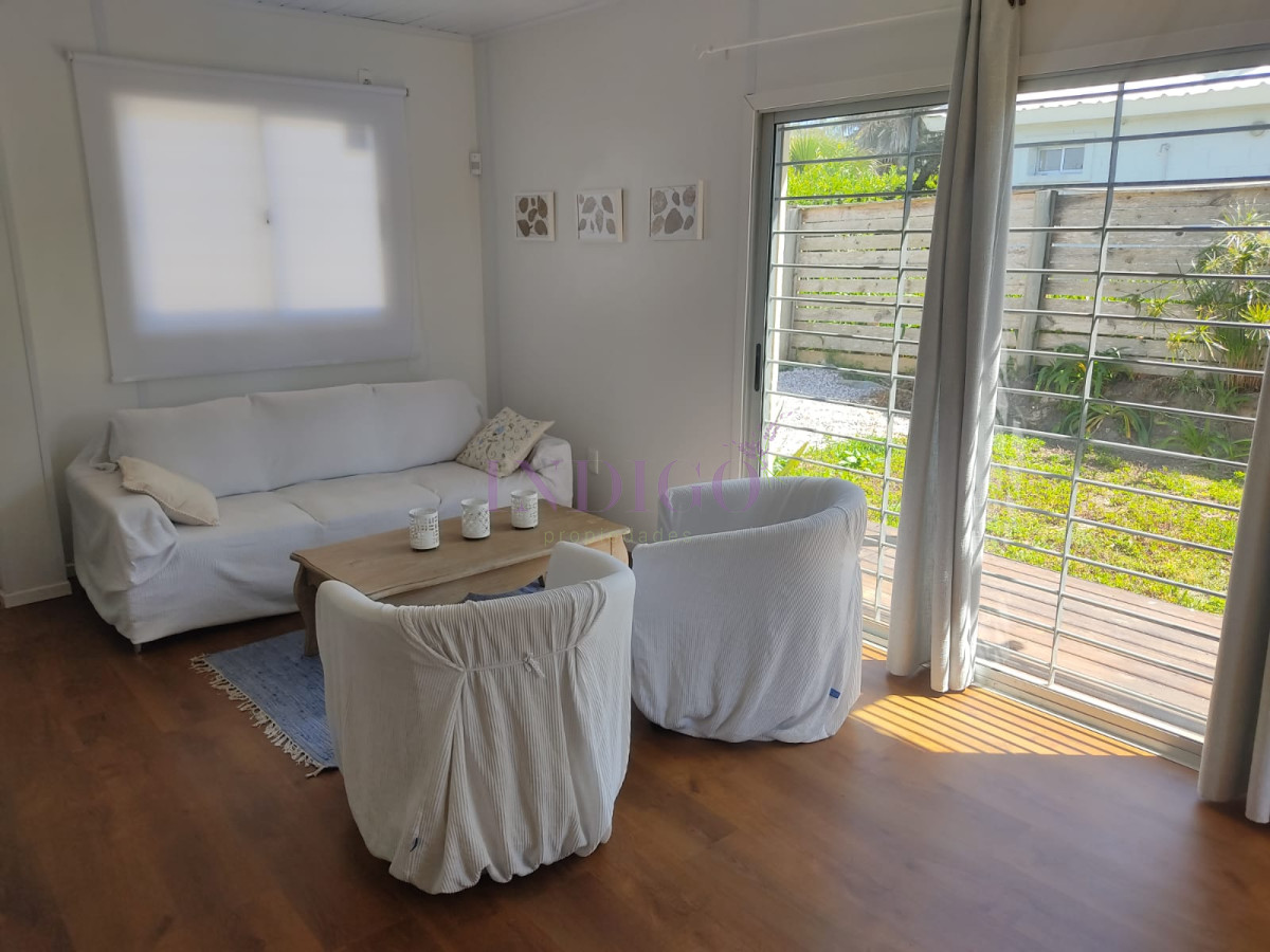 Casa Ref.897 - Casa alquiler calle 5 Balneario, 3 ambientes