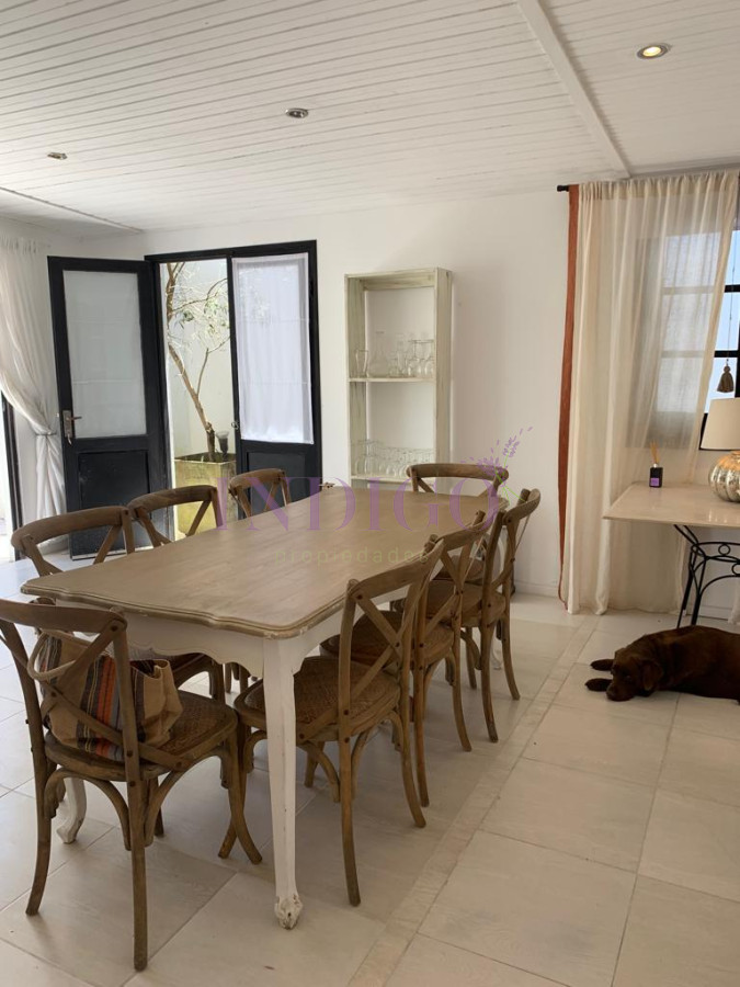 Casa Ref.140 - Casa en Manantiales en venta, 4 dormitorios, 3 baños y parillero!