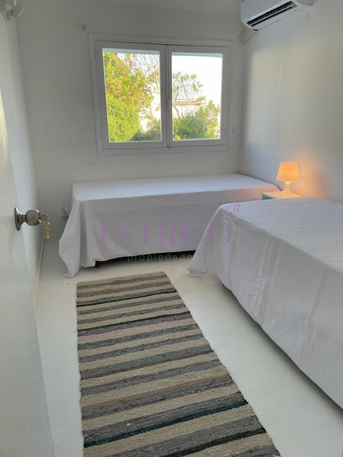 Casa Ref.794 - Casa en Venta, la Barra, posta 4 ambientes
