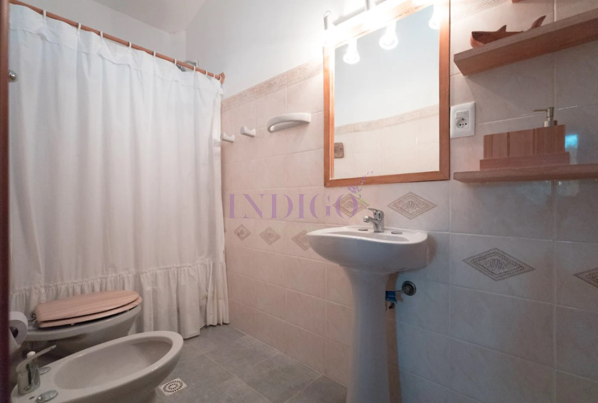 Casa Ref.91 - Casa en Altos de Punta Piedras, 5 dormitorios *