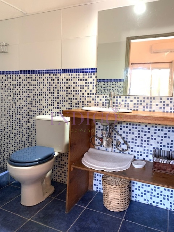 Casa Ref.738 - En Alquiler, Altos de punta Piedra, casa de 4 dorm con parrillero y piscina.