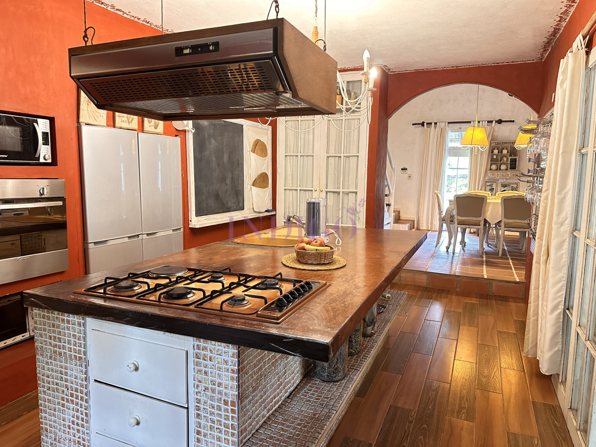 Casa Ref.1307 - Casa en venta en pinares