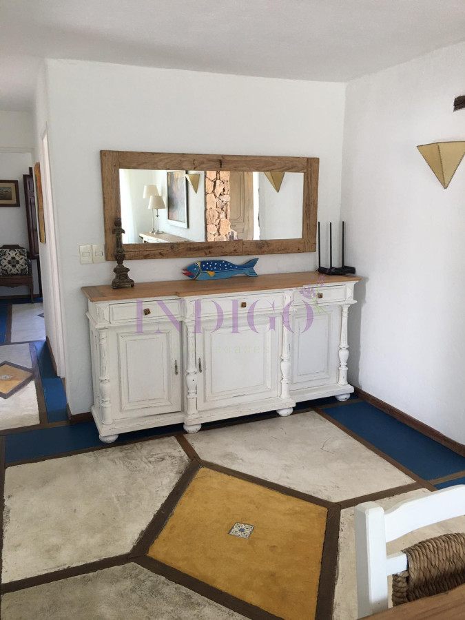 Casa Ref.180 - Casa en venta La Barra, 4 dormitorios , muy cerca de La Posta del Cangrejo.