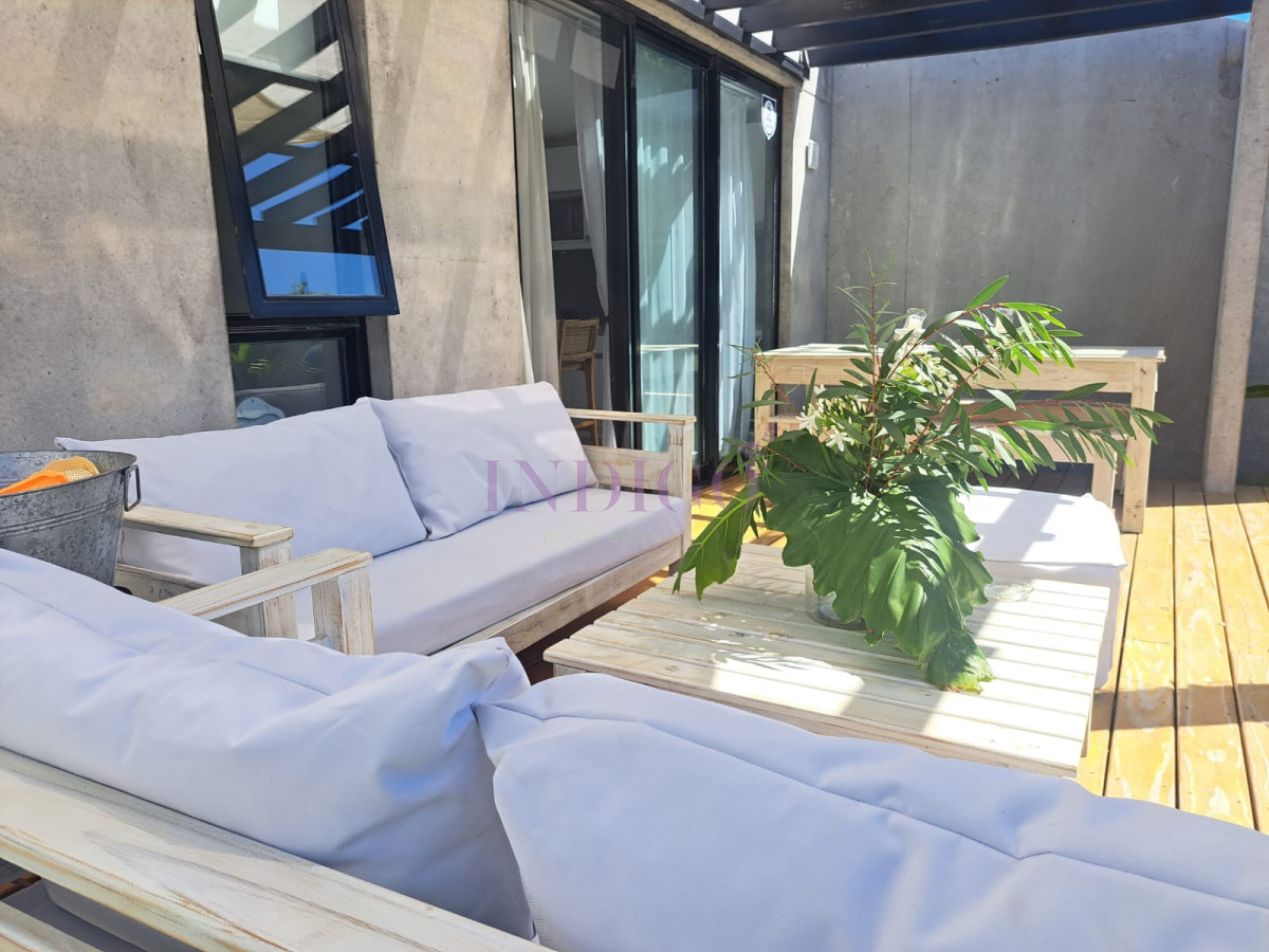 Casa Ref.1218 - Casa en alquiler en Altos de Punta Piedras