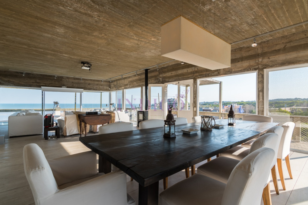 Casa Ref.490 - En alquiler en La Barra, espectacular propiedad.