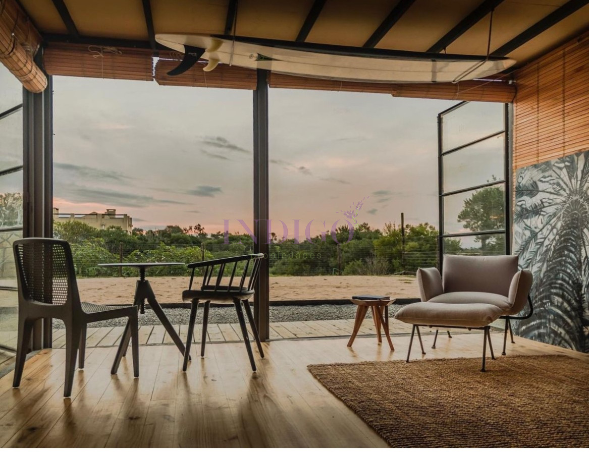 Casa Ref.1217 - Casa en venta, Manantiales, Balenario, 3 ambientes.