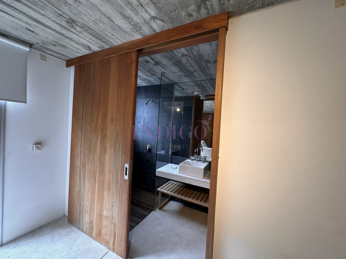 Casa Ref.1246 - Laguna blanca, casa en alquiler y venta.