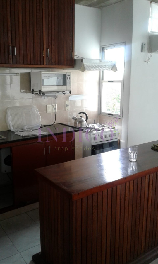 Casa Ref.863 - Casa en Alquiler a metros del mar, con Piscina y Parrillero