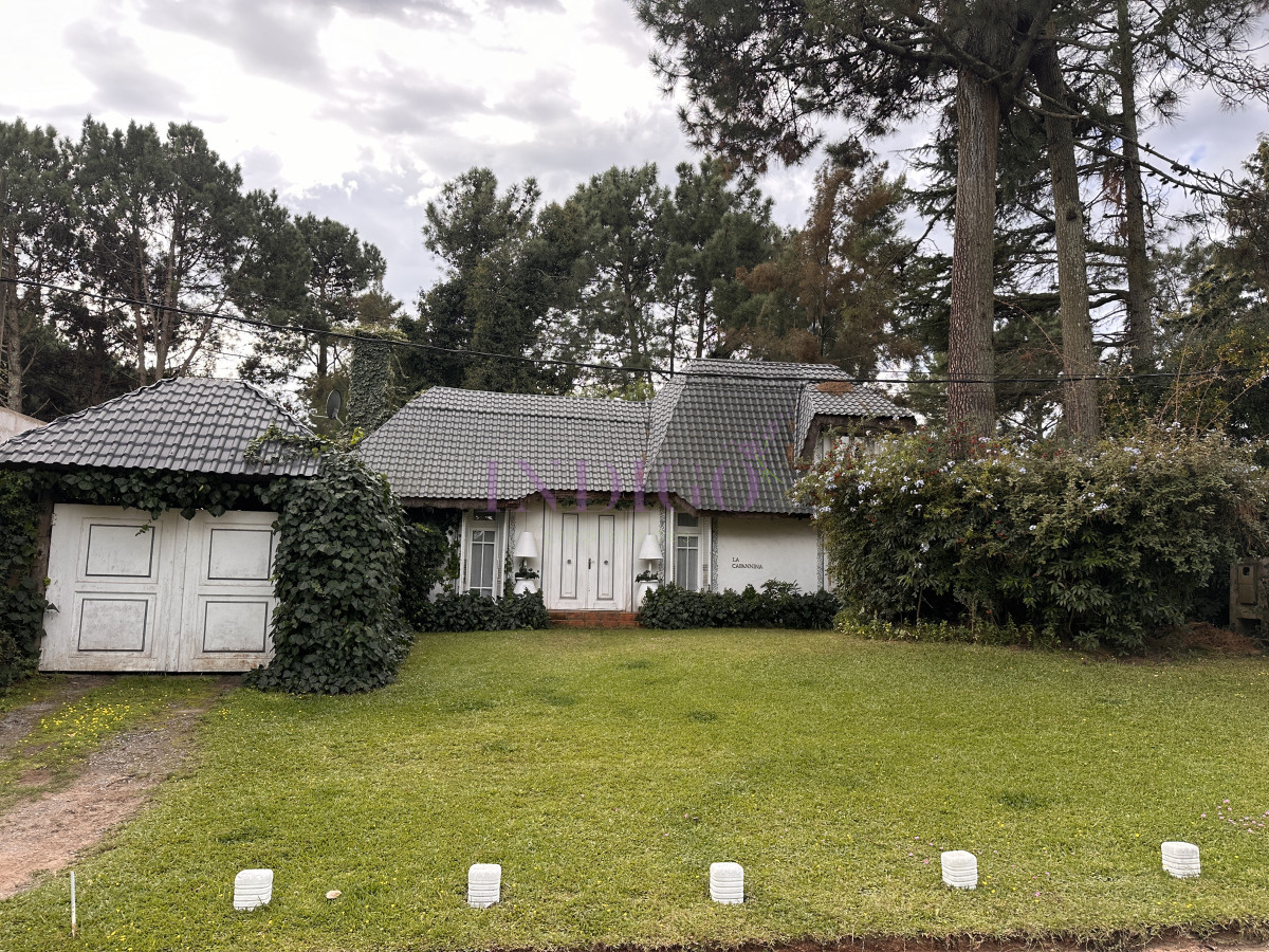 Casa Ref.1307 - Casa en venta en pinares