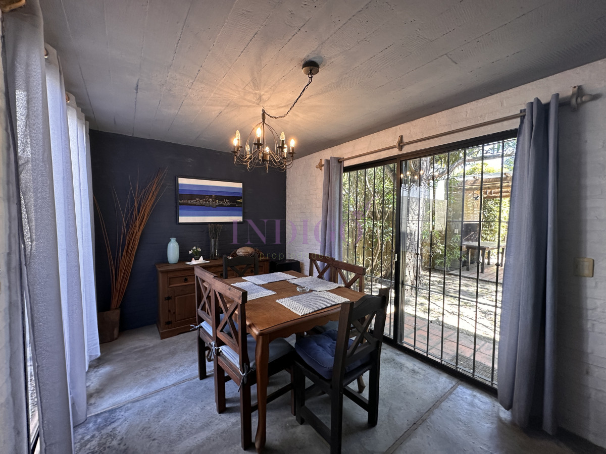 Casa Ref.1266 - Casa en La Barra, 3 dorm y 2 baños, en alquiler