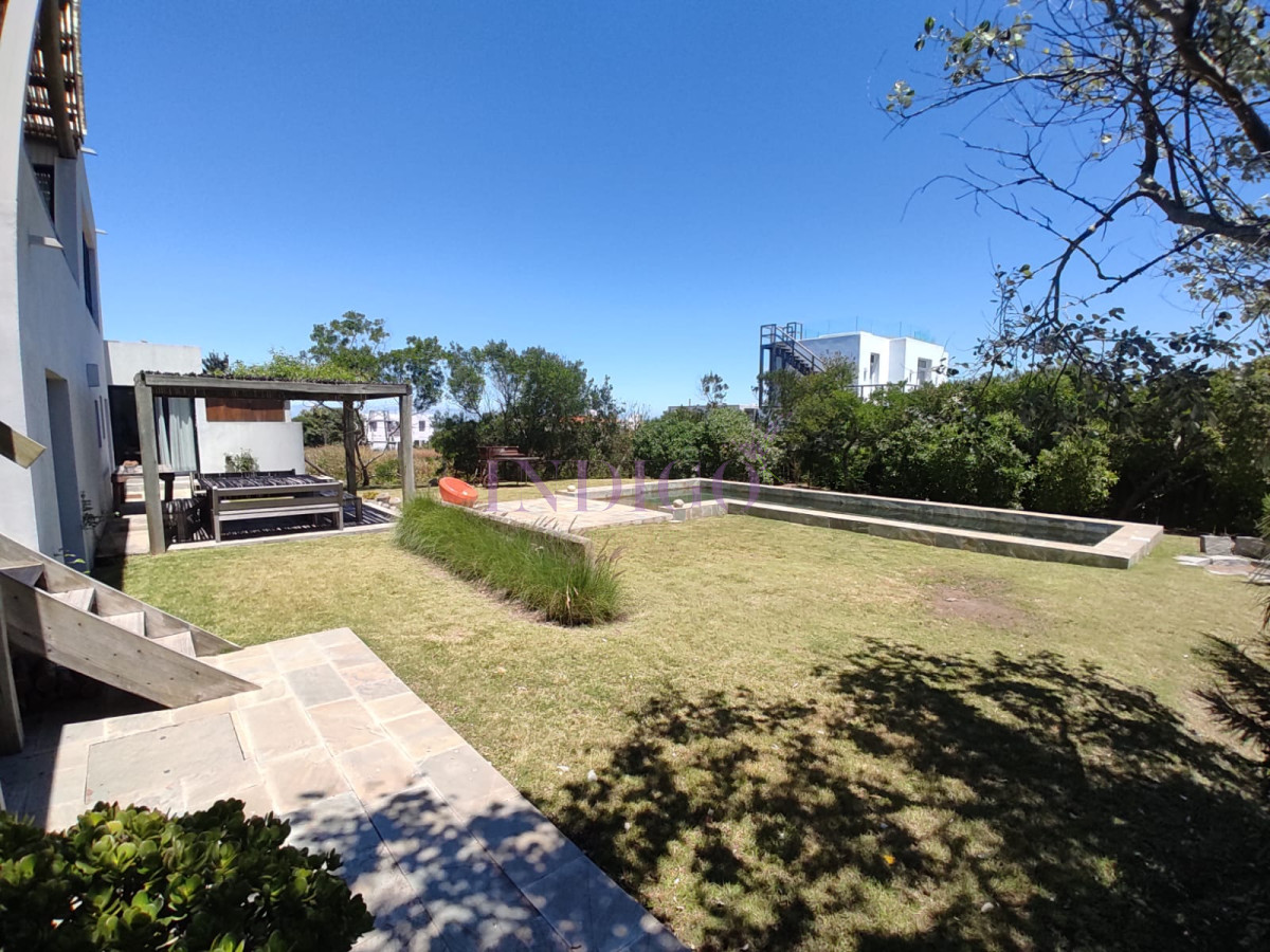 Casa Ref.769 - Hermosa y amplia casa en José Ignacio, muy cómoda, 5 dormitoritos, piscina y parrillero!