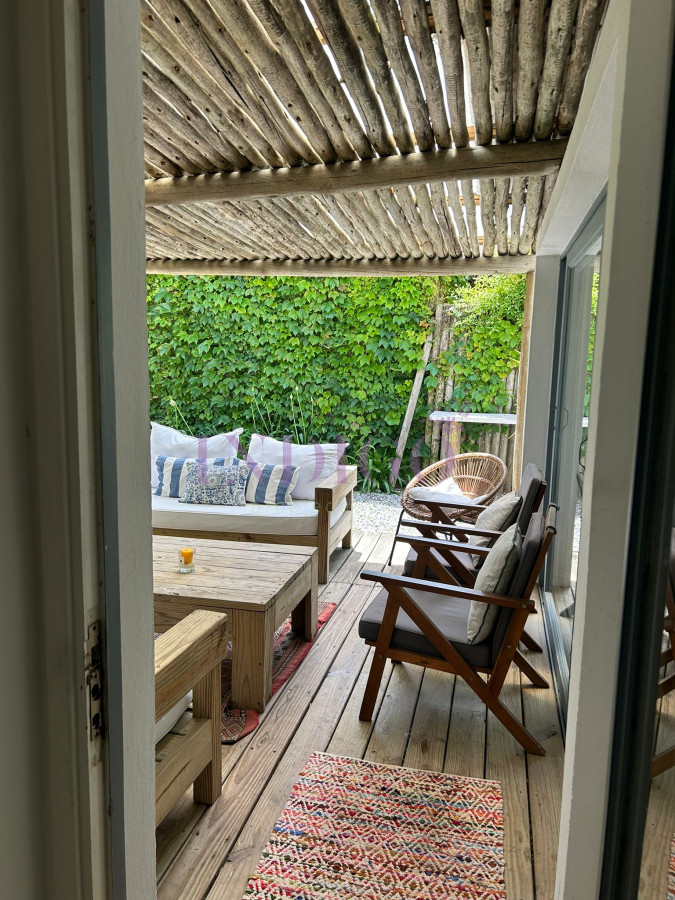 Casa Ref.808 - Casa 4 Dormitorios, 3 baños, piscina y parrillero, con dependencia!