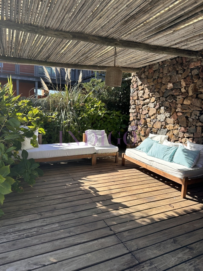 Casa Ref.21 - Casa en Punta Piedras con 3 Dormitorios, Venta y Alquiler.