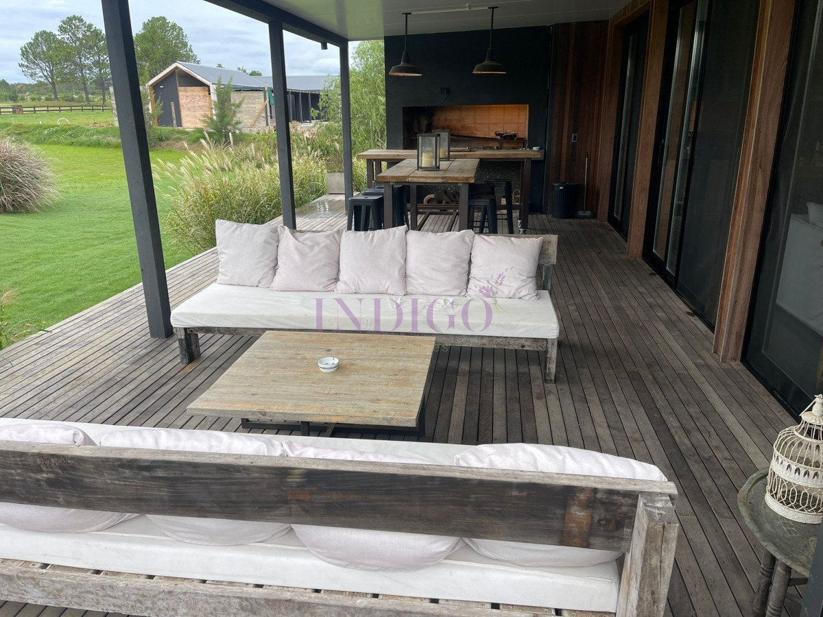 Casa Ref.1117 - Casa en venta en Pueblo Mio