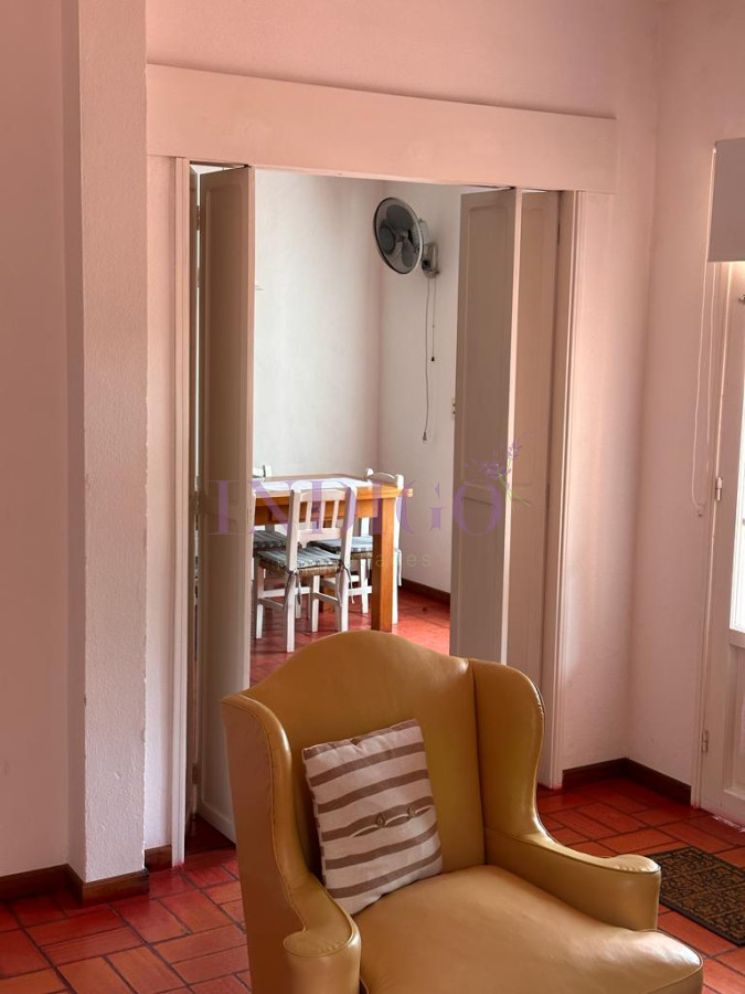 Casa Ref.148 - Casa en alquiler en plena Barra, 3 dormitorios mas dependencia de servicio.