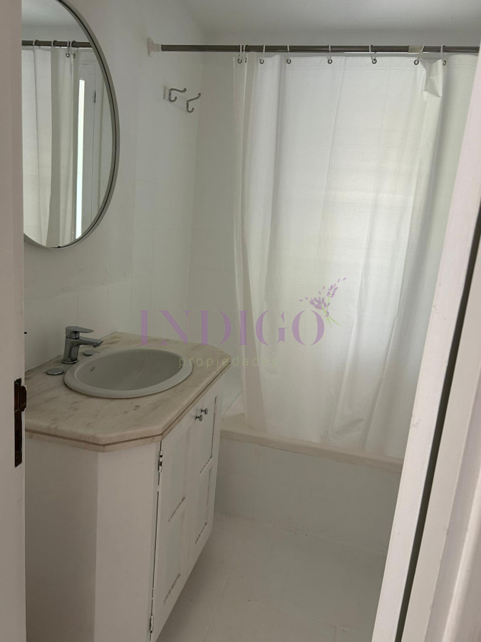Casa Ref.808 - Casa 4 Dormitorios, 3 baños, piscina y parrillero, con dependencia!