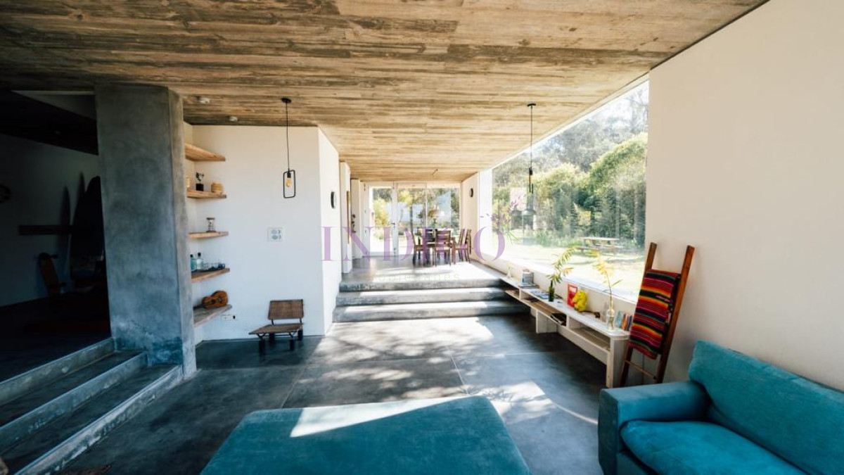 Casa Ref.891 - Casa en  venta Santa Mónica en frente a la Laguna, 2 dormitorios 2 baños