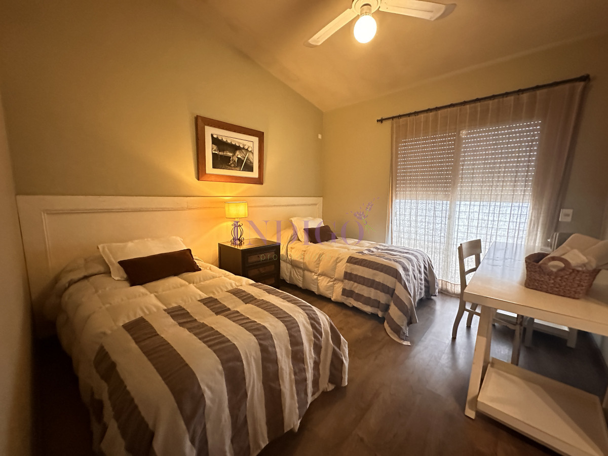 Casa Ref.142 - Casa en venta, Montoya, La Barra, 4 dorm.