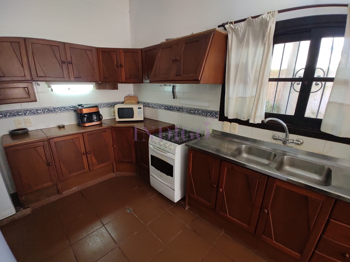 Casa Ref.737 -  Casa con piscina y parrillero en Manantiales, 3 dormitorios y 2 Baños