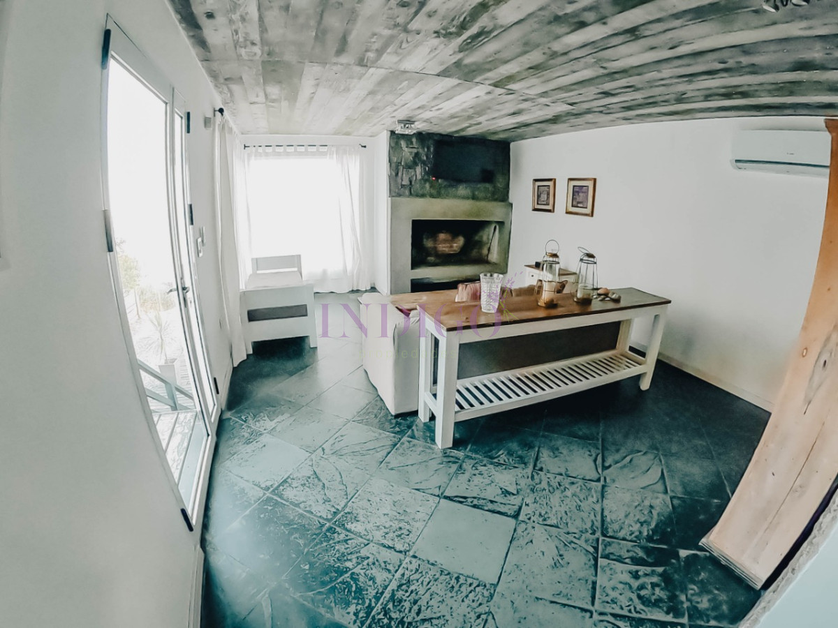 Casa Ref.768 - Casa en Santa Mónica con parrillero y piscina, 3 dormitorios y 2 baños