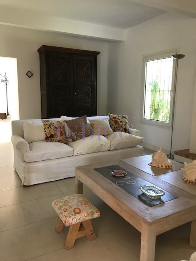 Casa Ref.416 -  Oportunidad muy linda casa en venta y  alquiler en la zona mas linda de Punta del Este!!!