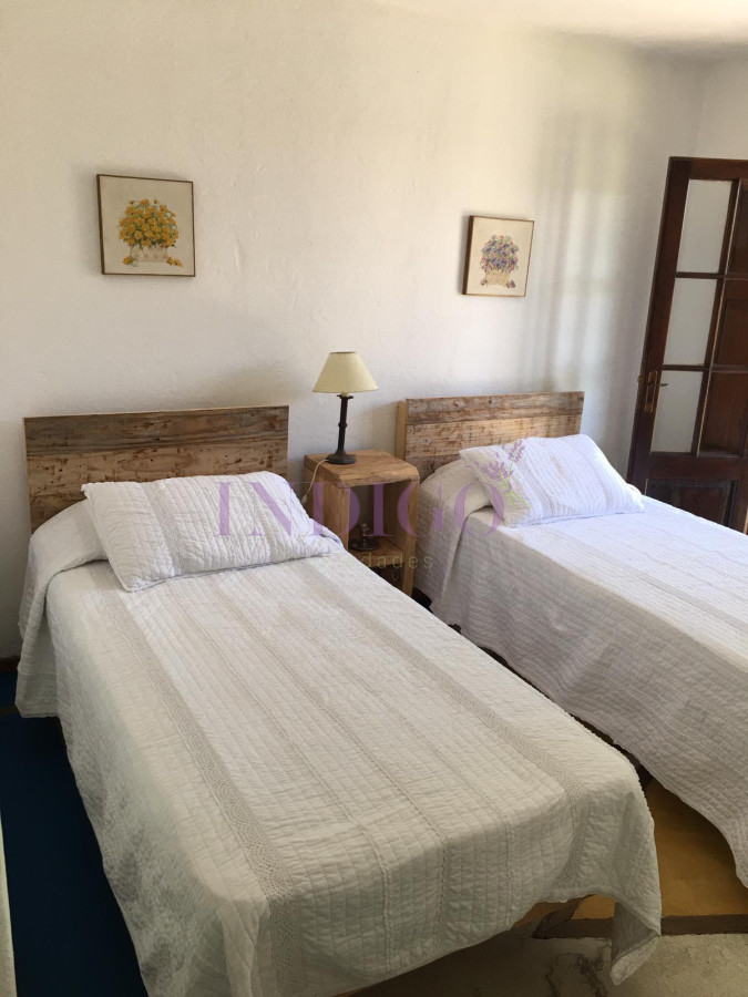 Casa Ref.180 - Casa en venta La Barra, 4 dormitorios , muy cerca de La Posta del Cangrejo.