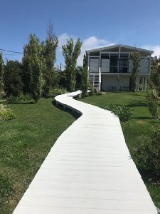 Muy buena propiedad en alquiler en Altos de Punta Piedras, 3 dormitorios .