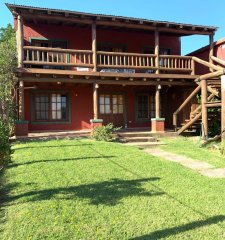 Amplia casa en Alto de Punta Piedras, con vista y a pasos del mar