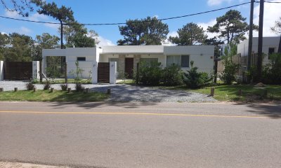 Casa en venta Montoya, la Barra