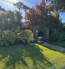 Casa en venta Avenida Roosevelt, Punta del Este 4 dormitorios .