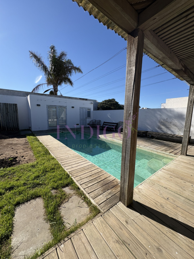 Local Comercial Ref.1368 - Alquiler de local con vivienda en Manantía 