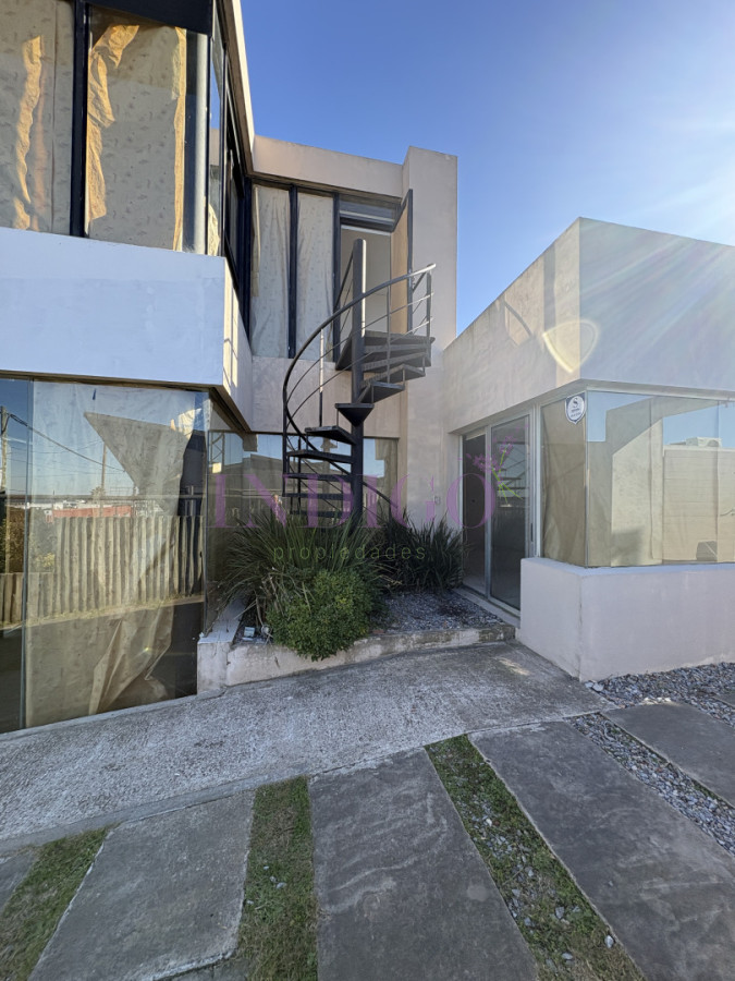 Local Comercial Ref.1368 - Alquiler de local con vivienda en Manantía 