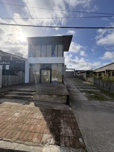 Alquiler de local con vivienda en Manantía 