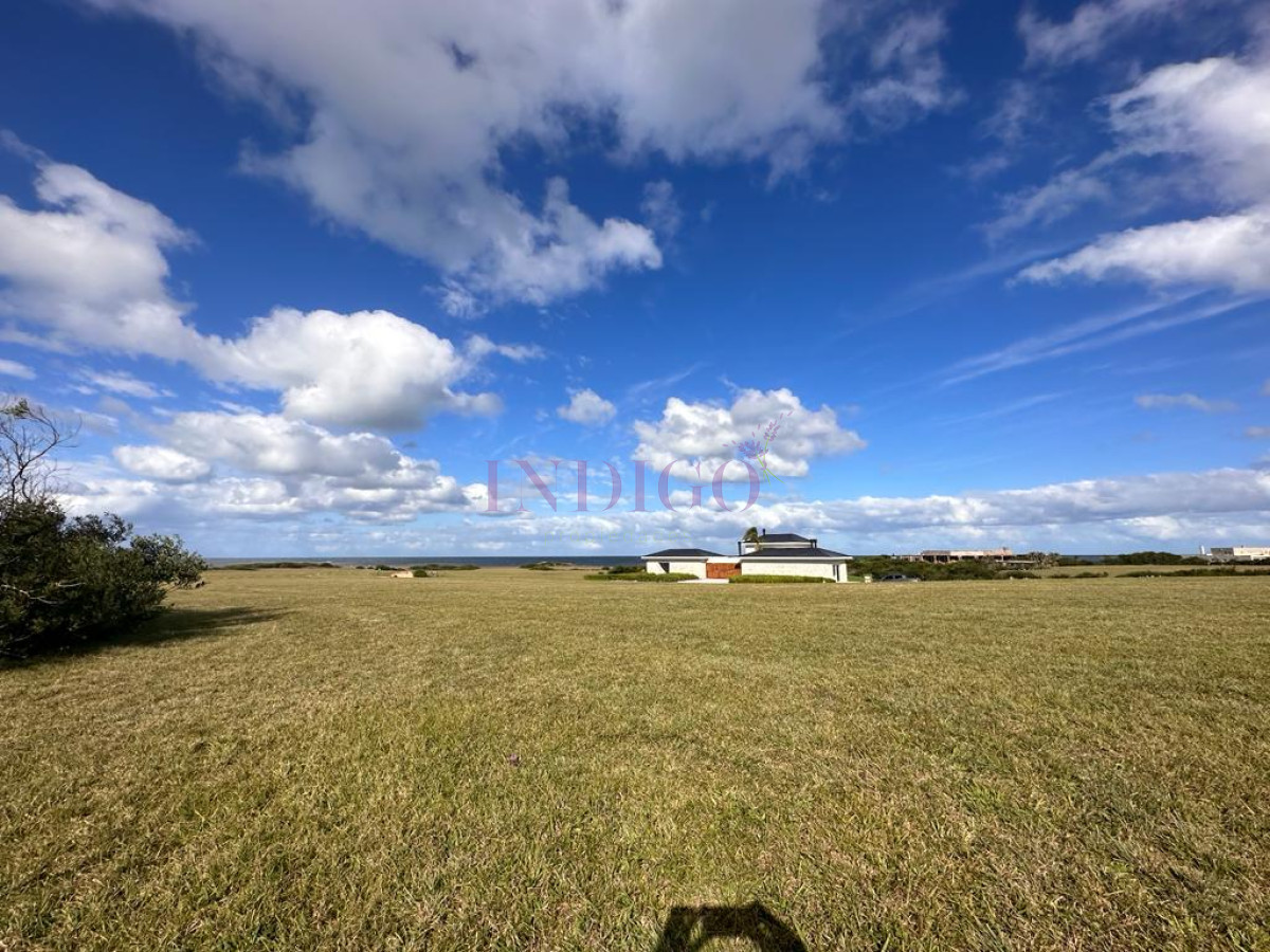 Terreno Ref.1080 - Lote en Barrio Privado de 3411 mts con vista al mar 