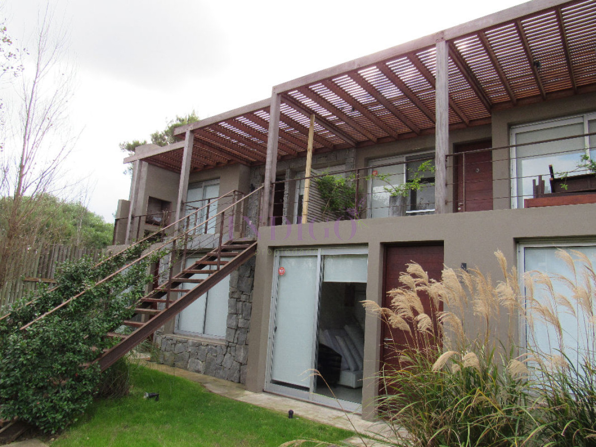 Apartamento en Manantiales, 2 dormitorios y 2 Baños