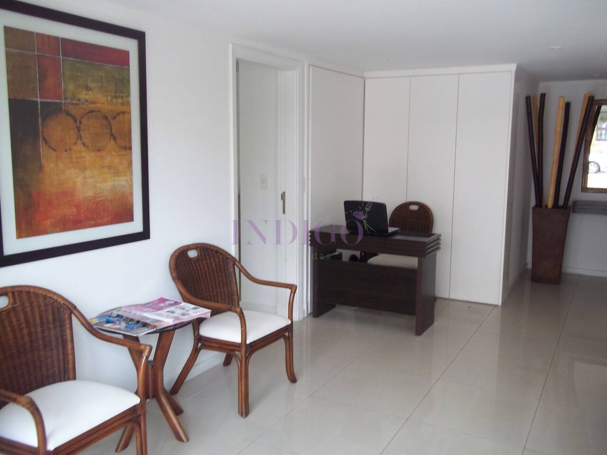 Apartamento Ref.455 - En venta en la Península, Punta del Este