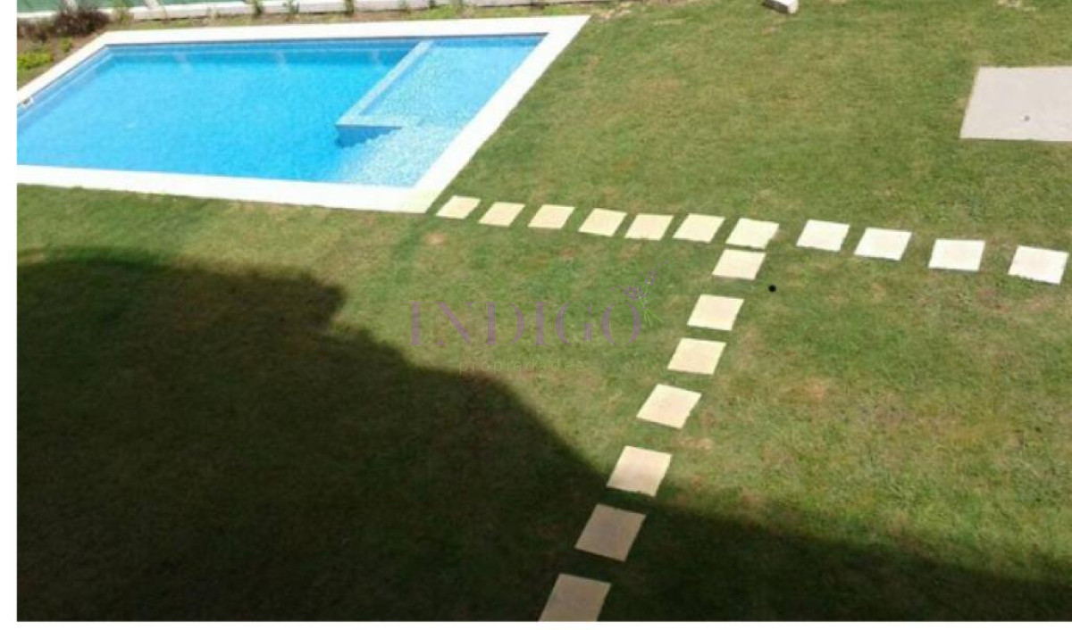 Apartamento Ref.192 - Apartamentos en la zona mas tranquila de la Barra. 3 Dormitorios y Piscina.