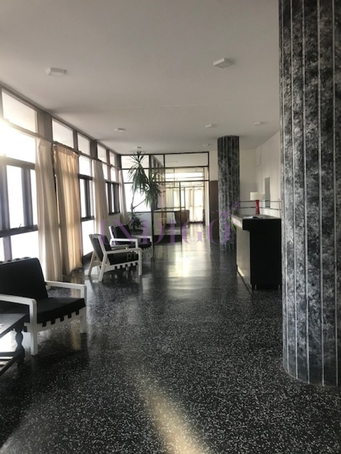Apartamento Ref.521 - Apartamento de 3 Dormitorios y 2 Baños, en zona de alta movilidad y muy tranquila
