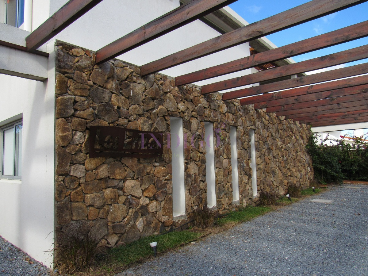 Apartamento Ref.42 - Departamento en Manantiales, 3 dormitorios 