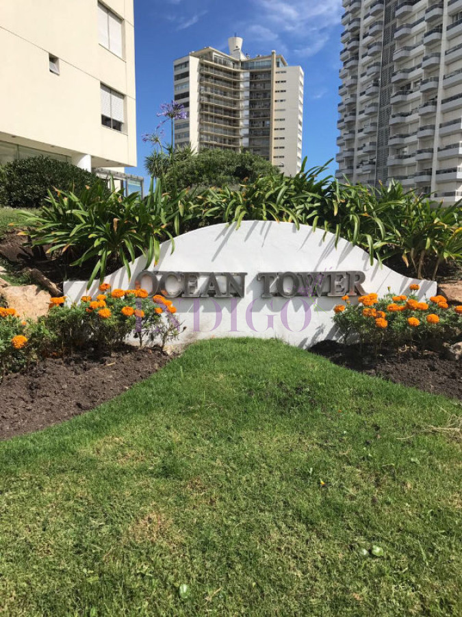 Apartamento Ref.22 - En venta casi frente al mar en playa Brava.
