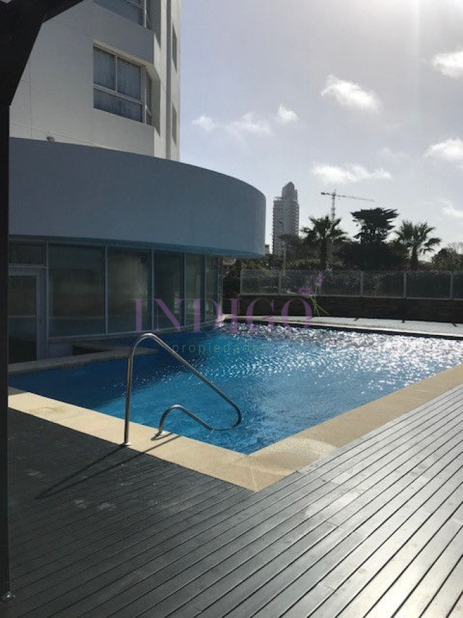 Apartamento Ref.132 - Apartamento alquiler en la Mansa, 2 dormitorios mas dependencia con vista al mar.