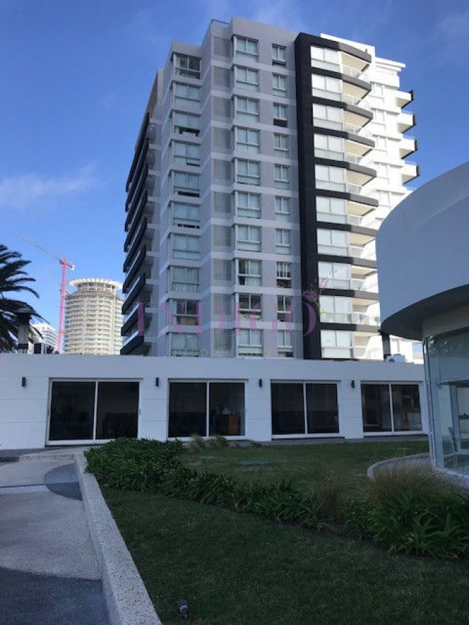 Apartamento Ref.132 - Apartamento alquiler en la Mansa, 2 dormitorios mas dependencia con vista al mar.