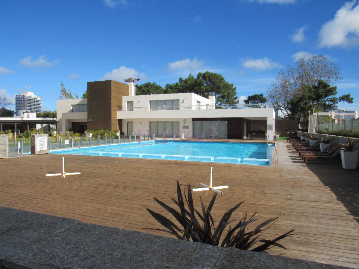 Apartamento Ref.967 - Alquiler de apartamento 1 Dormitorios en Punta del Este, Uruguay