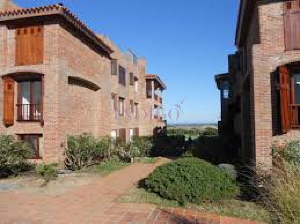 Apartamento Ref.170 - Apartamento en Manantiales, 2 dormitorios *